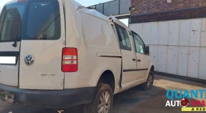 Volkswagen Caddy Maxi Kombi 2L tdi CLC 2012 Stripping For Spares