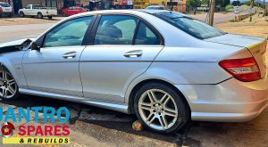 Mercedes Benz C200 Kompressor W204 M271 2007 Stripping For Spares