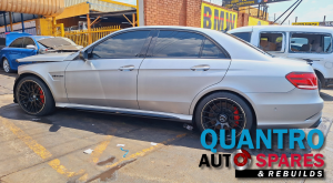 Mercedes Benz E63 AMG S M157 2013 (1)