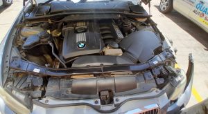 Bmw E93 LCI 330I N52 2011 stripping for spares (2)